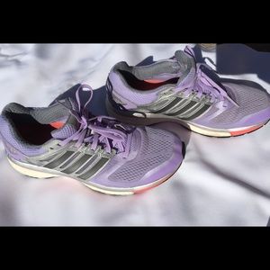 Adidas Women’s Glide Boost Supernova Sz. 8.5